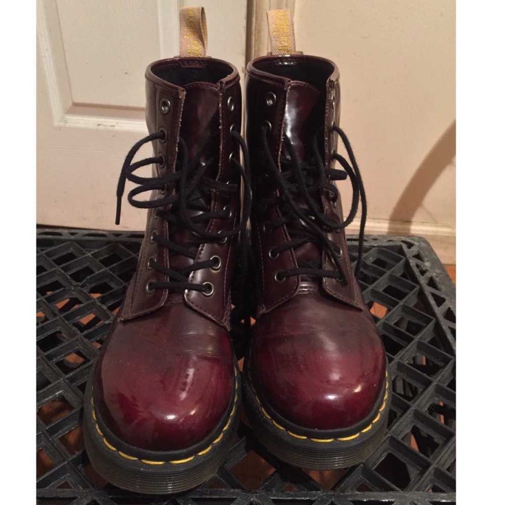 Doc Marten Vegan 14585 Oxblood Boots